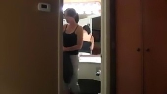 继子和妈妈的亲密接触