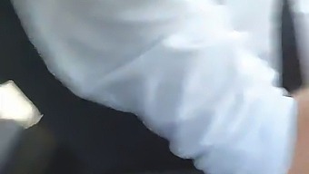我在他开车的时候自慰了,哈哈